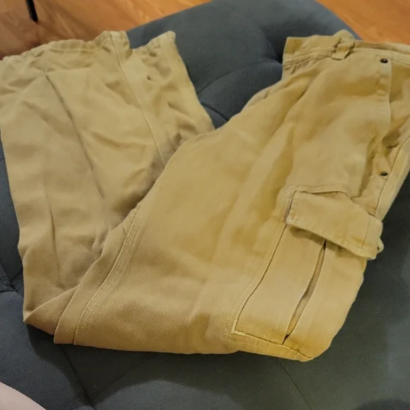 Patagonia Men's Khaki Cargo Pants - Picture 2 of 6
